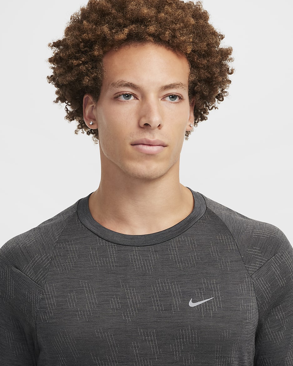 Nike therma long sleeve t shirt mens online